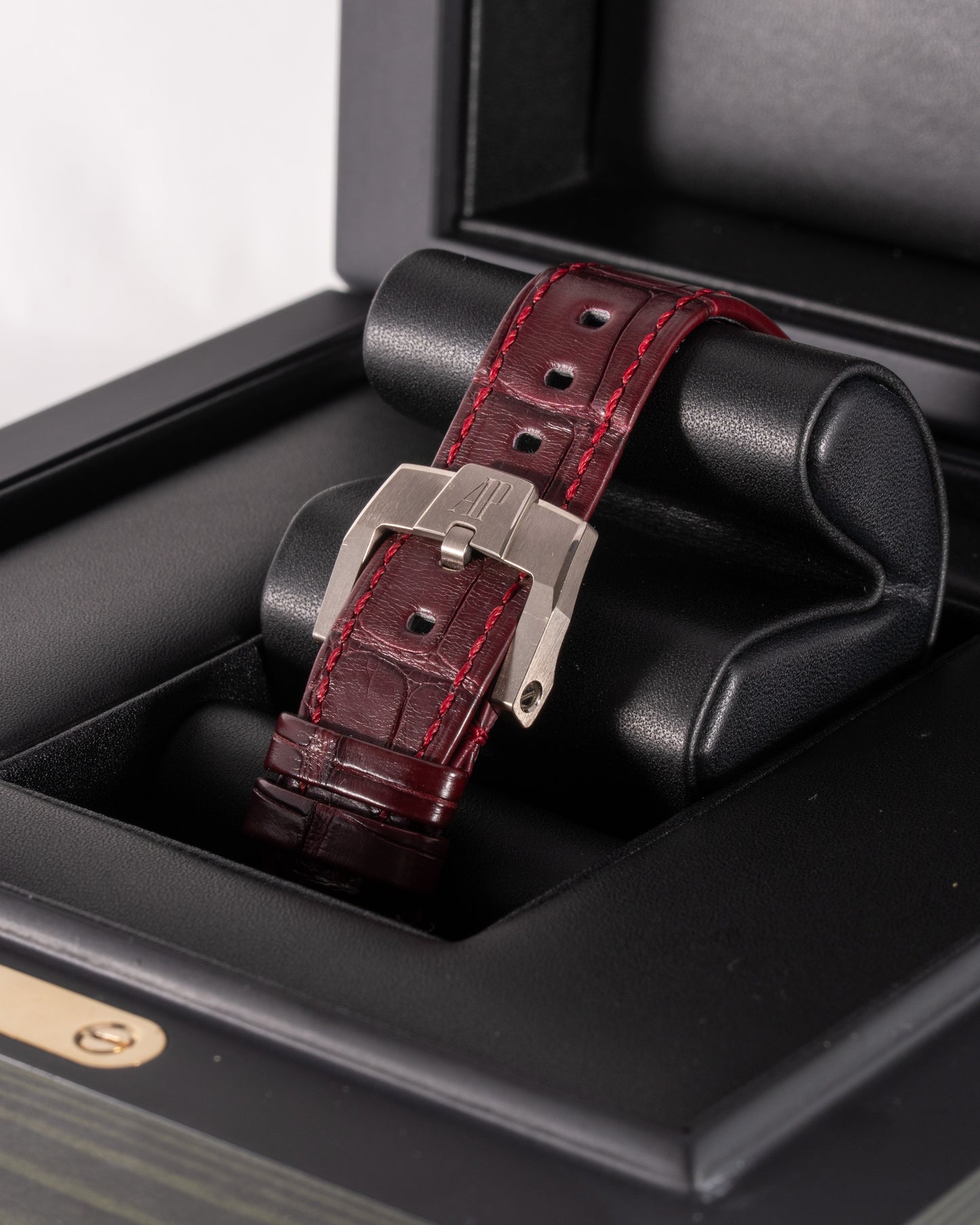 Audemars Piguet Code 11.59 41mm 15210BC.OO.A068CR.01 Red Ombre on White Gold Red