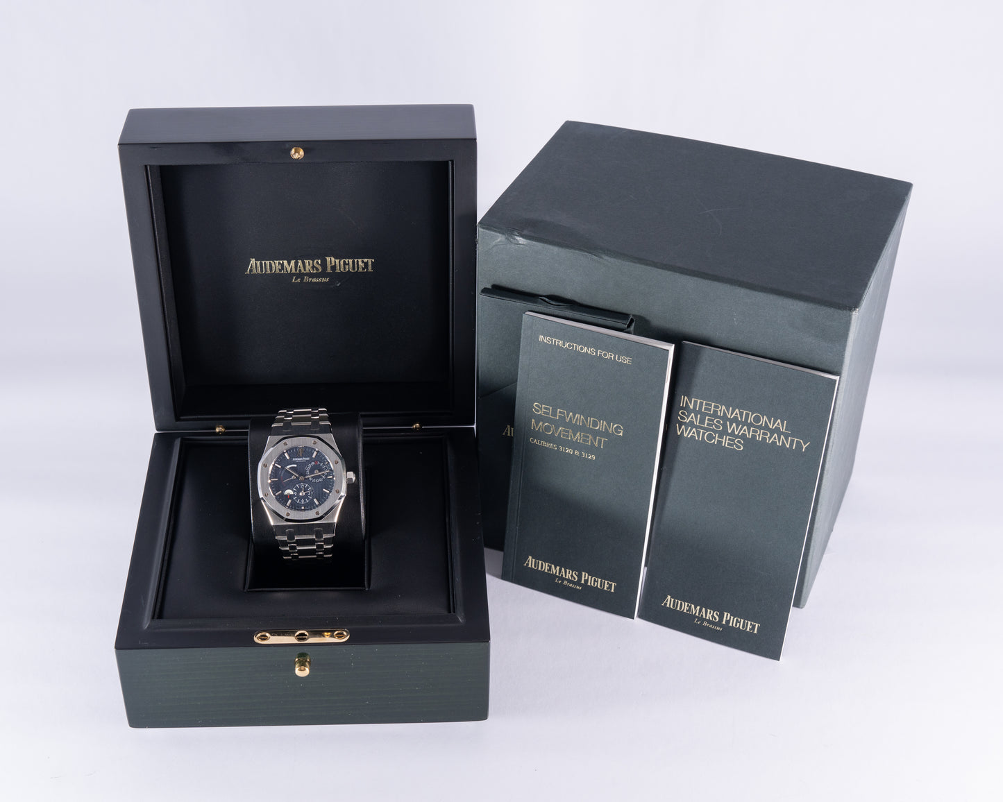 Audemars Piguet Royal Oak 39mm 26120ST.OO.1220ST.02 Dual Time Blue