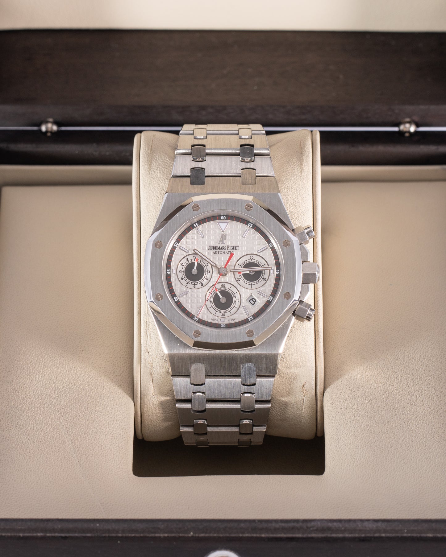 Audemars Piguet Royal Oak 39mm 26300ST.OO,1110ST.06 Panda Chronograph 2010